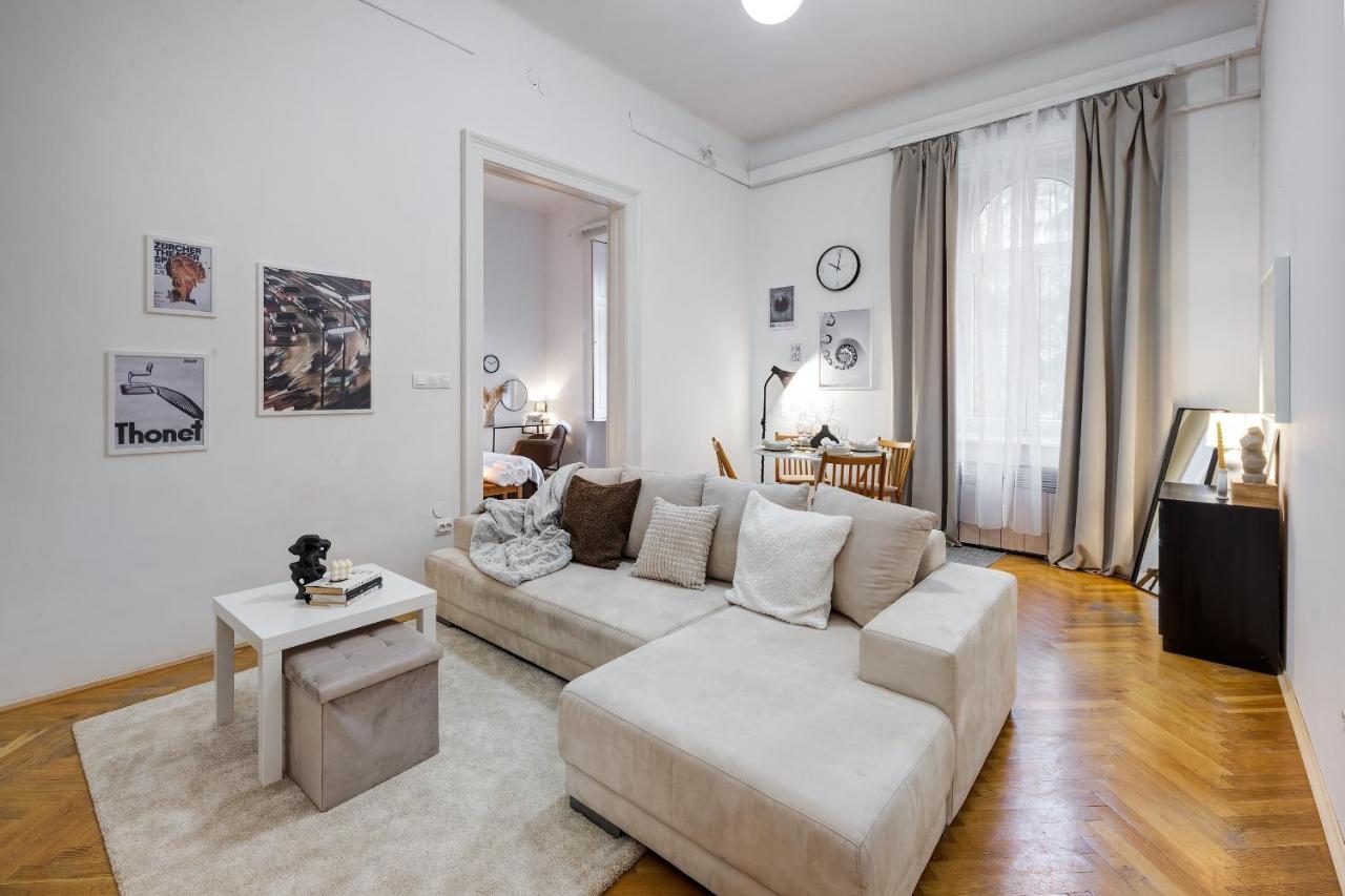 Felsoerdosor Residence Budapest Exterior foto